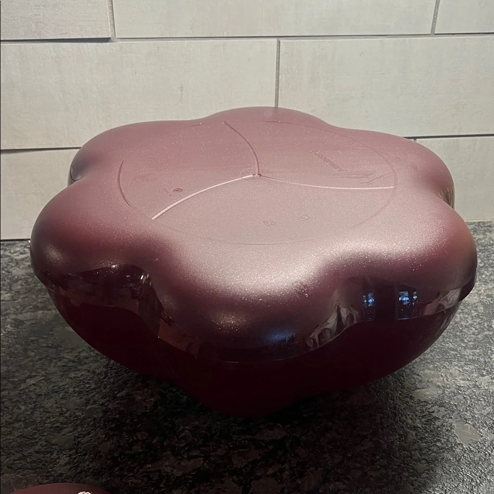 12 inch Tupperware Chip N Dip Burgandy Flower-Shaped Bowl with Lid